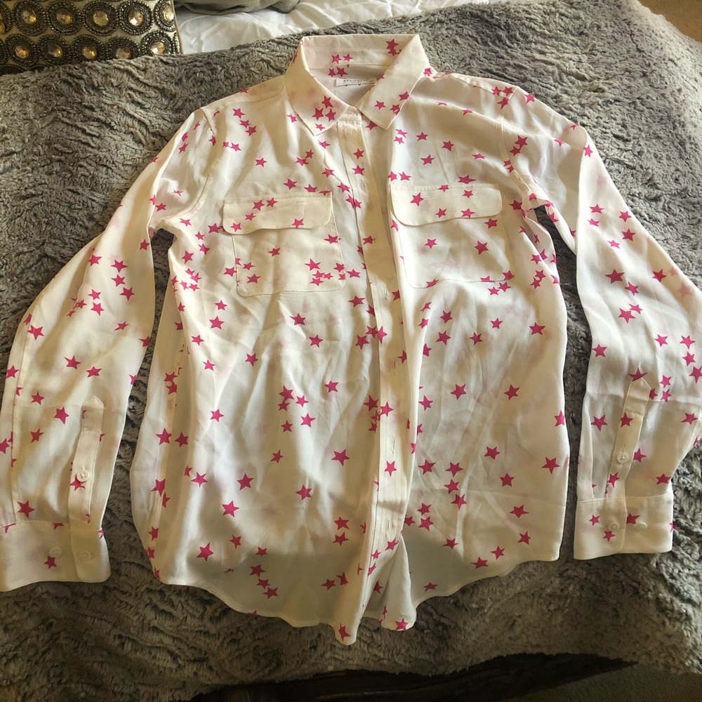 Long sleeve button down Equipment star blouse!